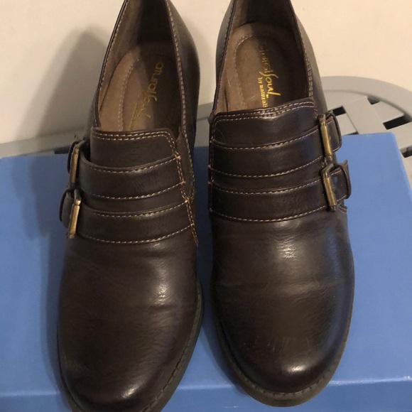 Naturalizer brown booties - Picture 4 of 9